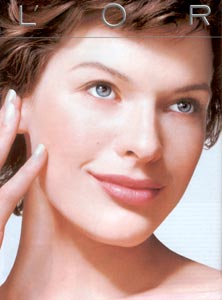 Милла Йовович в рекламной кампании L`Oreal. Практически полное отсутсвие макияжа.